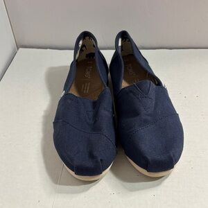 TOMS Dark Blue Canvas Slip-Ons Excellent Condition